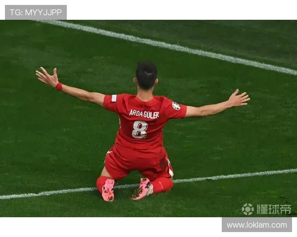 居莱尔 vs 德布劳内:传球创造力与进攻组织效率对比 居莱尔 vs 德布劳内:传球创造力与进攻组织效率对比